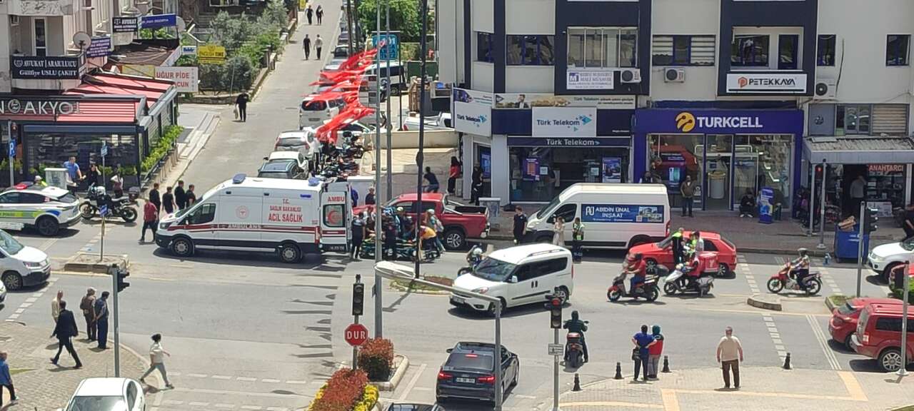 Menteşe’de Otomobilin Çarptığı Motosiklet Sürücüsü Yaralandı 4